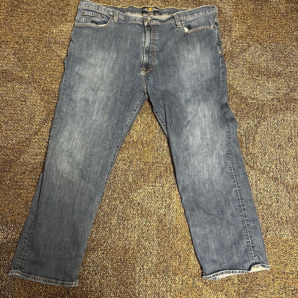 Lucky Jeans used mens 46 x 30 model 181, medium blue